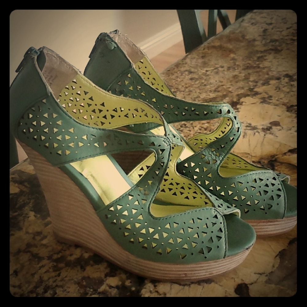 Seychelles Wedge